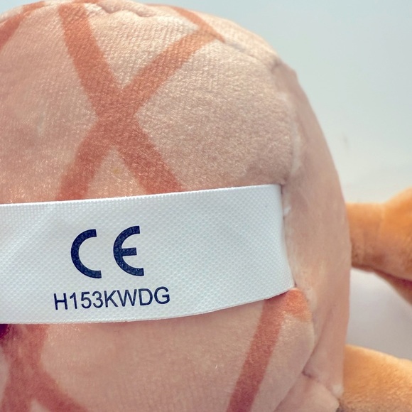 Mini Mystery Dessert Plush Toy from Series 2 - Picture 6 of 7